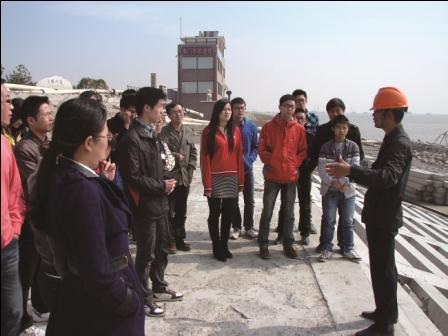 河海大學應屆畢業生到我公司參觀